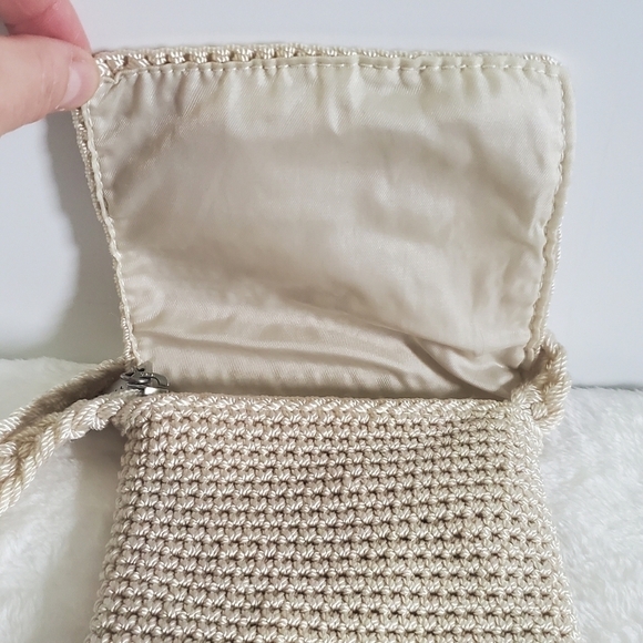 The Sak Crochet Cream Off White Rectangle Essential Phone Crossbody Bag - Picture 5 of 10